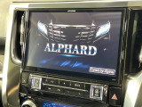【BIG-X11インチナビ】人気の大画面BIG-Xナビを装備。専用設計で車内の雰囲気にマッチ!ナビ利用時のマップ表示は見やすく、テレビやDVDは臨場感がアップ!いつものドライブがグッと楽しくなります♪