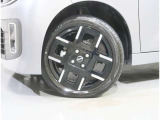 タイヤサイズは【     】アルミホイールは純正です〇