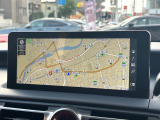 【メーカー純正ナビ】インテリアに溶け込むスタイリッシュな「専用設計」メーカーナビを装備♪視認性や操作性など基本性能にも優れ、より上質なカーライフをお楽しみいただけます。