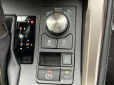 トヨタロングラン保証付きです。(対象項目:約60項目・5000部品)が対象です。全国のトヨタ系ディーラーで保証修理が可能です。