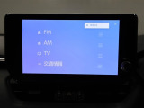 ディスプレイオーディオを装備。スマホとクルマをつなぐことで、これまでのナビに加えて、色々なサービスが楽しめます。