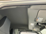 品質へのこだわり!フロアマットやシートなど車内をキレイに清掃し、ニオイや汚れなどを徹底的にクリーニングしてもらっております。室内はピカピカです☆