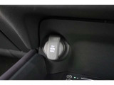 シガーソケットが付いているので、車から電源を取ることが出来ます!