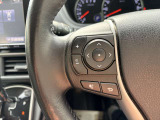運転席操作部の写真です!席から操作しやすい位置に配置されており、快適な運転の強い味方となってくれます。ぜひ来場して、実際に触ってみてください♪