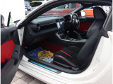 お車のご納車は待ち遠しいもの。1日でも早くご納車が出来るよう、整備拠点と販売店を結ぶ輸送ラインを確立しております。