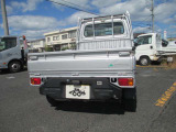 4WD/エアコン/5速MT/パワステ/作業灯/AM・FMラジオ/フロアゴムマット/ドアバイザー/