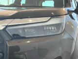 LEDヘッドライトは、点灯の瞬間から最大光量を発揮し、突然暗くなるトンネルなどでの安定感を高めます。