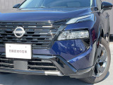 最新式はLEDヘッドランプですね。瞬時に明るい光が夜間の運転をぐっと楽にしてくれますよ。