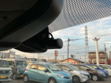 日産純正ドライブレコーダーです。前方向けとルームミラーから車室内後方を撮影します。