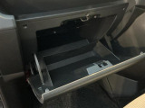 広々2段のグローブBOXです