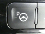 駐車時のドライバーへの負担を軽減する様サポートしてくれるパーキングアシスト機能を搭載しています。
