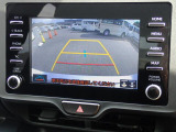 バックカメラ装備しております。駐車時に大変役に立ちますよ。駐車が苦手な方にも便利機能です。