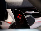 【パドルシフト付】Mマルチステアホイルに付随する「パドル・シフト」F1マシン感覚でシフトチェンジが可能となりよりドライビングの楽しさを演出します