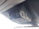 前方と車内を録画可能な純正ドライブレコーダー