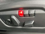 運転席はシートメモリー機能付!