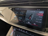 【S line plus パッケージ メーカーOP価格￥820,000- 】バルコナレザーを用いた質感の高いスポーツシートに変更されております!シートベンチレーション、マッサージ機能も装備!!