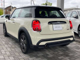 このお車はMINI NET浦和美園に展示中です!総在庫900台を当店でご案内可能です!ご来場、お問い合わせをスタッフ一同お待ちしております。