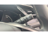 【アダプティブクルーズコントロール】設定した車速内でクルマが自動的に加減速。 前走車との適切な車間距離を維持しながら追従走行し、 ドライバーの運転負荷を軽減します!