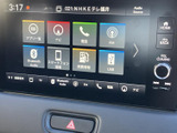 オーディオやラジオ、Bluetooth、USBなどのメニューを画面から選べます。用途に合わせて音源を切り替えられ、通勤やお出かけの時間を快適に彩ります。