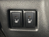 【シートヒーター】寒い日に重宝するシートヒーター!エアコンより早く温まってくれるので寒がりの人も安心ですね♪エアコンの温風は乾燥するから苦手、という方にもをおすすめです。