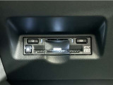 ETC車載器搭載しております。高速道路も料金支払いレーンに並ばず通過でき、とても便利です。ETCカードもお車購入時に入会する事ができます。お気軽にお問い合わせ下さい。
