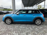 年々程度の良いMINIは少なくなっております!この年式のMINIを認定中古車で選べるのも、そろそろラストチャンスでは!