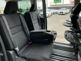両側電動スライドドアなので運転される方も乗車される方もとっても便利です♪