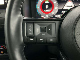 【ステアリングスイッチ】運転中に前方から目線をそらすことなくオーディオ等の操作が可能な便利機能!安心&快適なドライブを演出してくれます。
