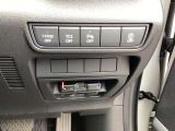 安全装備は、現車を見ながらご説明させていただきますと、解りやすいと思います。お気軽にお尋ねください。