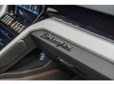 Full Electric Front Seats with ventilation and massage