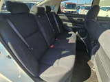 大人でもゆったりとくつろげる車内空間を実現しました。