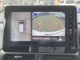 クルマを空から見たような映像が映る、アラウンドビューモニターで、車両周辺の安全確認も一目できます!小さなお子様や障害物も確認できるので、運転のしやすさだけではなく事故防止にも役立ちます♪
