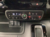 【シートヒーター】寒い季節の味方!エアコンより素早く暖まるので、出発してすぐの車内の寒さを和らげます♪