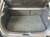 実用的な広さを備えたラゲッジルーム。ワンタッチで操作可能なので荷物をたくさん載せる際にはシートアレンジが可能です。