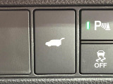 【パワーバックドア】スマートキーや運転席のボタンを押すだけでリアゲートが自動で開閉します!荷物を持っている時や、高い位置にあるバックドアを閉める際に便利な機能です♪