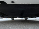 気になる中古車の下廻り。もちろん、納車時には整備スタッフによる点検を実施致しますので安心してご購入いただけます