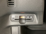 ハンドルの左下にETCがついています。高速道路の料金所の通過も楽々です。 カードの取り出しもしやすい場所についています。