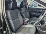 体にフィットし運転する楽しさを感じられるシートです
