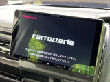 【大画面ナビ】人気の大型9インチナビを装備。存在感のある大画面はインパクト大!ナビ利用時のマップ表示は見やすく、テレビやDVDは臨場感がアップ!いつものドライブがグッと楽しくなります♪