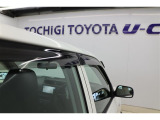 サイドバイザー装着車☆雨の日などついてると助かります。