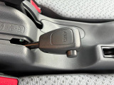 パートタイム4WDで荒れた道でも運転快適☆