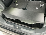 【デッキボード】脚を立てれば2段積みモードに。取り外してテーブルとしても使用可能。キャンプ時などに便利です♪