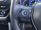 【ステアリングスイッチ】左です。ステアリングから手を離さず、運転に集中したまま手元でマルチインフォメーションディスプレイの操作などができます。