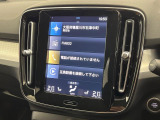 【9インチタッチスクリーン純正HDDナビ】「Apple Car Play」「Android Auto」対応のボルボ先進ナビゲーション「SENSUS」。最新地図データへ無料更新してお渡しします。