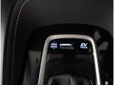 ディーラーは高いとのイメージをお持ちの方、まずは御見積を。 知ってました?ディーラーは整備渡しの整備代は車両本体価格に含みます。諸費用は明確でしかも安いですよ。