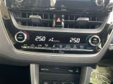 左右独立温度コントロールフルオートエアコンです。運転席、助手席それぞれで独立して温度設定ができます。冷え性の方が乗っても安心ですね♪