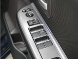 ◆パワーウィンドウスイッチ◆運転席から全席の窓の開閉操作を行うことが出来いつでも換気ができます!