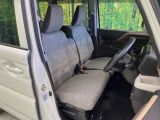 運転席シート廻りは使用感も少なく、良好な状態となっています。丁寧に使われていたことがよくわかりますね。