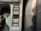 電子制御パーキングブレーキは信号待ちでも便利。いつもより運転がラクになるはずです。