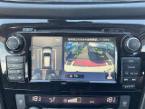 アラウンドビューモニターで全周囲が見えるのでバックや駐車が苦手な方も安心です。